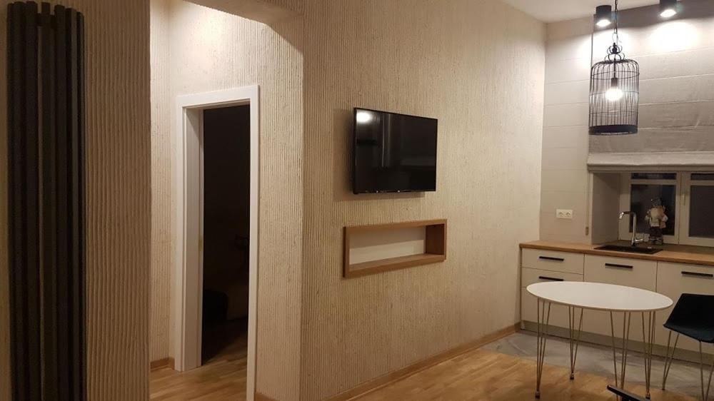 Lviv Wall Street Apt Bagian luar foto