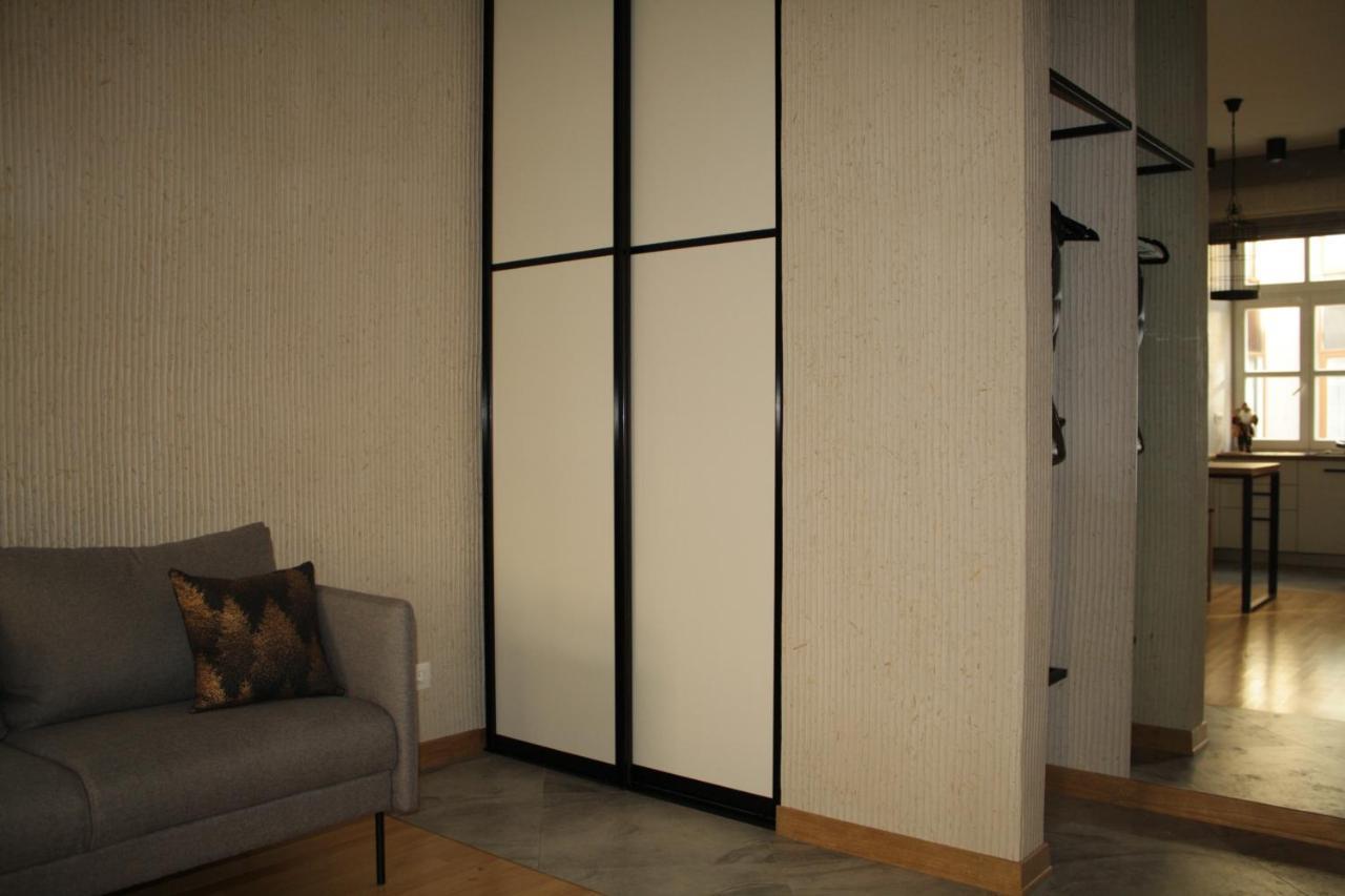 Lviv Wall Street Apt Bagian luar foto