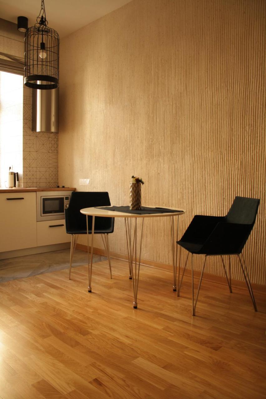 Lviv Wall Street Apt Bagian luar foto